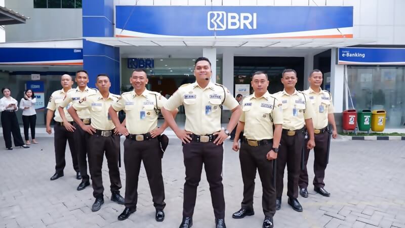 gaji satpam bank bri